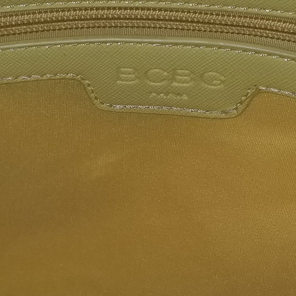 NWT $148 BCBG Paris Faux Leather Studded Tote - Picture 7 of 8